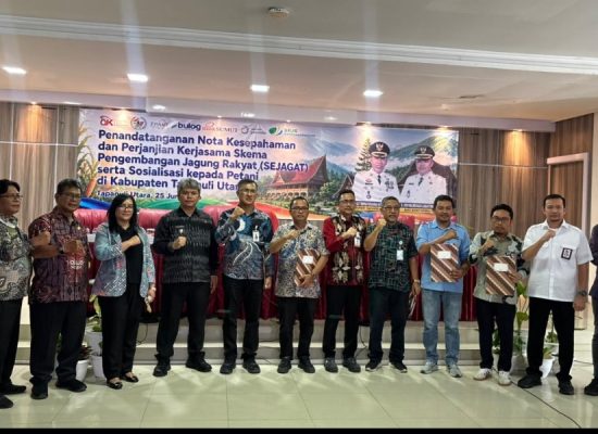 OJK dan Pemkab Tapanuli Utara Luncurkan Program SEJAGAT, Perkuat Ekosistem Jagung Rakyat dan Akses Pembiayaan Petani
