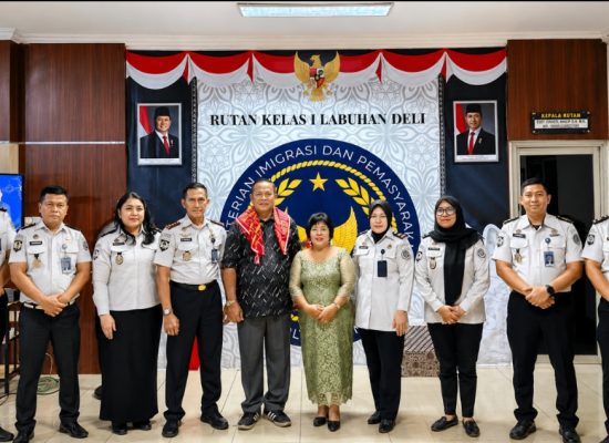 Rutan Labuhan Deli Lepas Pegawai Purna Tugas Anrias Lembab Tarigan, Wujud Apresiasi atas Pengabdian Puluhan Tahun