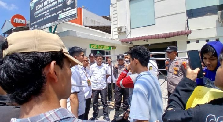Aliansi Mahasiswa Merah Putih Desak Pemeriksaan Majelis Hakim Pengadilan Tinggi Agama Medan