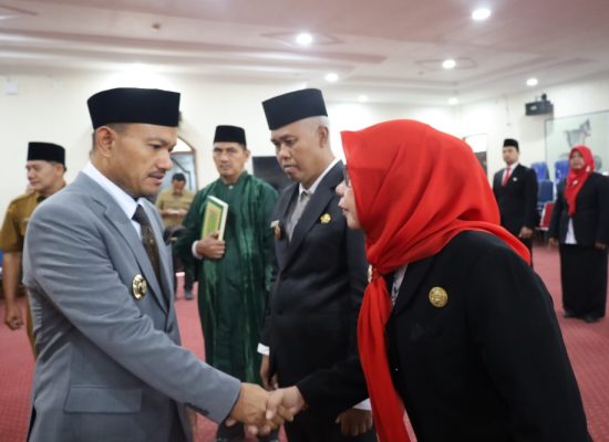 Wali Kota Tanjungbalai Lantik 16 Pejabat, Tekankan Kinerja, Inovasi, Kolaborasi dan Disiplin untuk Wujudkan Tanjungbalai EMAS
