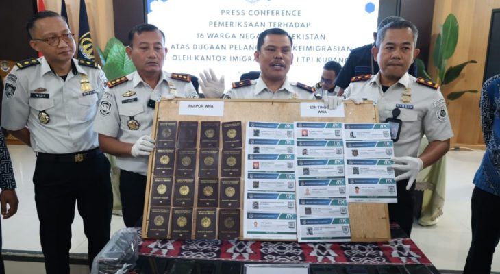 16 WNA Uzbekistan Terdampar di Alor, Imigrasi NTT Dalami Dugaan Jaringan Penyelundupan Manusia