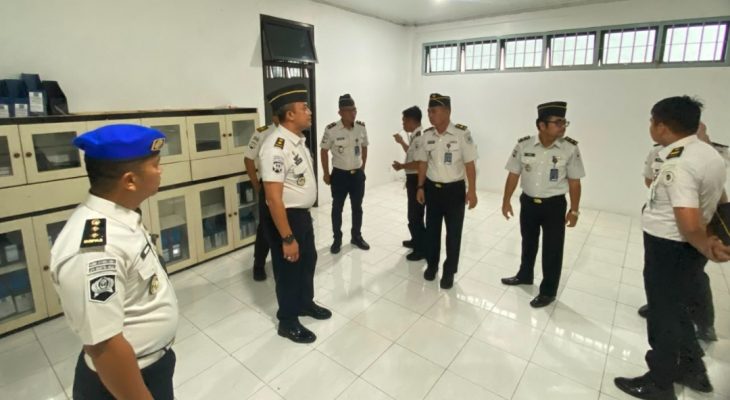 Pastikan Pelayanan Prima, Plt Kalapas Narkotika Langkat Pimpin Kontrol Kebersihan dan Fasilitas Lapas