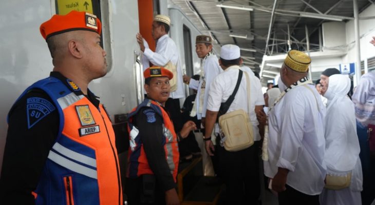 KAI Divre I Sumut Permudah Perjalanan Jemaah Umrah ke Bandara Kualanamu Lewat Layanan Angkutan Rombongan Kereta Api