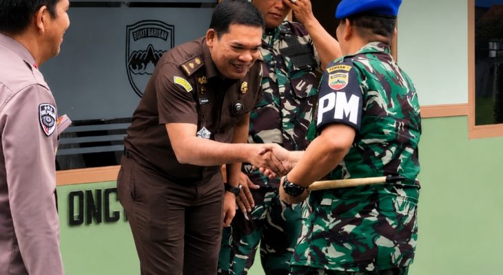 Hadiri Silaturahmi dan Pamit Tugas Dandenpom I/2 Sibolga, Kejari Karo Tegaskan Komitmen Perkuat Sinergitas Antarpenegak Hukum
