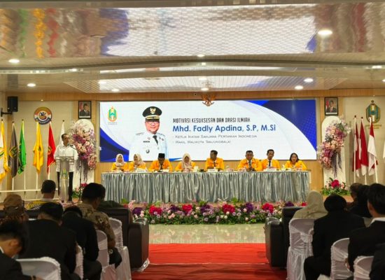 Wakil Wali Kota Fadly Abdina Beri Orasi Ilmiah pada Yudisium XXXVI Fakultas Pertanian UNA, Dorong Lulusan Dukung Ketahanan Pangan Nasional