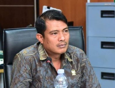 Bantah Video Viral, Anggota DPRD Medan EAS Tegaskan Rekaman Lama dan Tolak Tuduhan Vape Narkotika