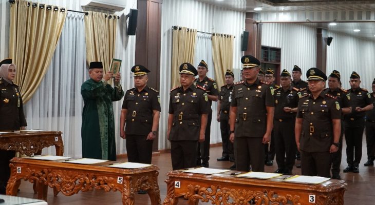 Lantik Aspem Pemulihan Aset dan Lima Kajari, Kajati Sumut Tegaskan Pentingnya Integritas, Iman dan Loyalitas