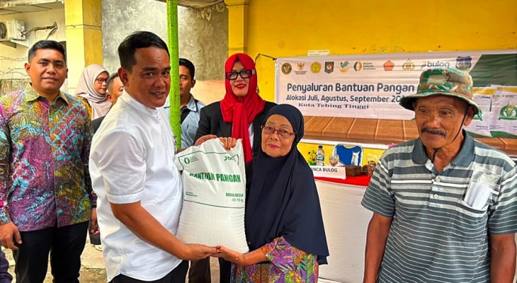 Bulog Sumut Launching Bantuan Pangan Beras di Tebing Tinggi, 1,73 Juta PBP Dapat 30 Kg