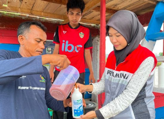 Pertamina Patra Niaga Jadi Pionir Probiotik MOL di Lhokseumawe, Perkuat Adaptasi Perubahan Iklim Petambak Udang