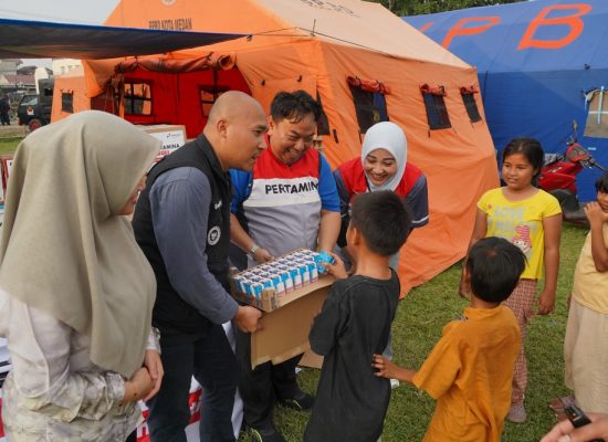 Pertamina Patra Niaga Gerak Cepat Salurkan Bantuan untuk Warga Terdampak Puting Beliung di Medan Johor
