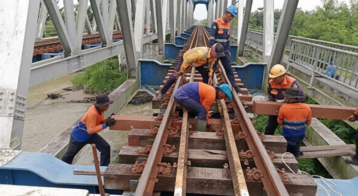 KAI Sumut Ganti 3.131 Bantalan Kayu dengan Sintetis, Perkuat Komitmen Jaga Kelestarian Lingkungan