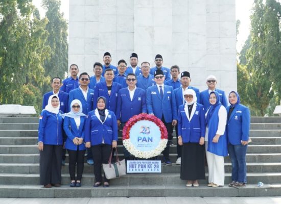 Sambut HUT PAN, DPD PAN Kota Medan Gelar Upacara dan Tabur Bunga di TMP Nasional