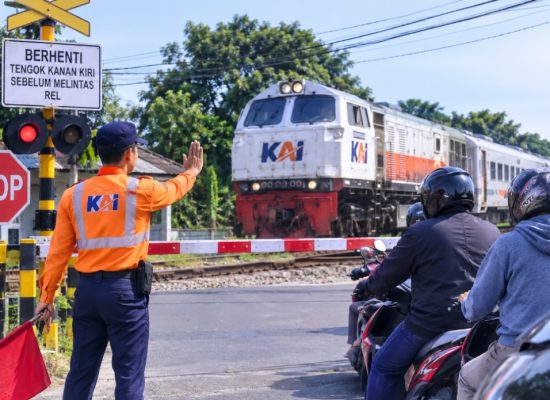 KAI Divre I Sumut Kerahkan 180 Petugas Jaga 101 Perlintasan Sebidang Mulai 1 September