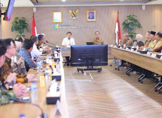 OJK dan Kemenkes Perkuat Ekosistem Asuransi Kesehatan, Dorong Pembiayaan Kesehatan Lebih Murah