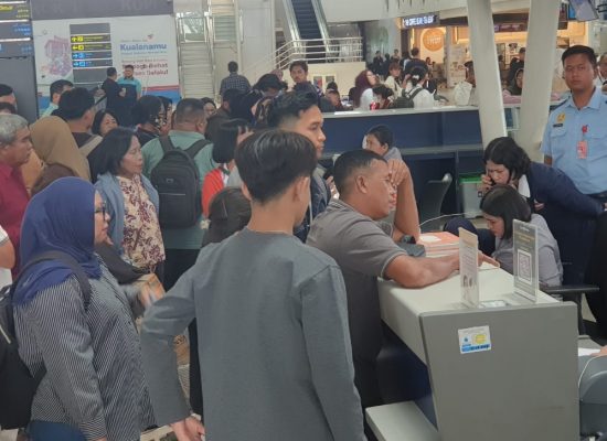 49 Penerbangan di Kualanamu Dibatalkan Dampak Abu Vulkanik, Operasional Bandara Tetap Normal
