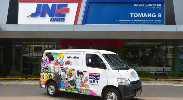 Sambut HUT ke-36, JNE Gandeng Muklay Sulap Armada Pengiriman Jadi Galeri Seni Berjalan