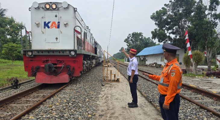 KAI Divre I Sumut Ingatkan Warga Tak Biarkan Ternak Berkeliaran di Jalur KA, 238 Sapi Mati dalam Lima Tahun