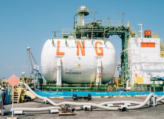 Pelindo Multi Terminal Perkuat Ketahanan Energi Bali, Arus LNG Benoa Tembus 11,05 Juta MMBtu