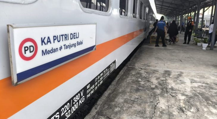 KAI Luruskan Video Viral, KA Putri Deli Bukan Tergelincir tapi Berhenti Periksa Rangkaian