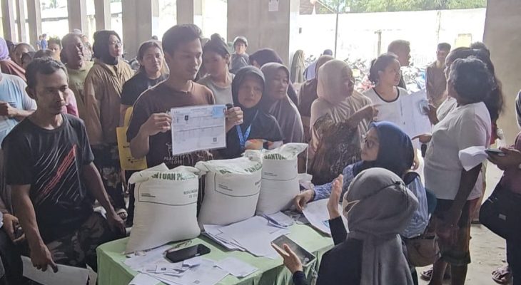 Penyaluran Bantuan Pangan Rampung, 3.540 Warga Sarirejo Terima 30 Kg Beras