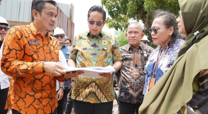 Jhon Ester Lase Dampingi Wali Kota Rico Waas Tinjau Pembangunan Puskesmas Rengas Pulau