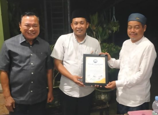 Gotong Royong Warga Hasilkan Ambulance, Pengurus STM Muslimin Serahkan LPJ
