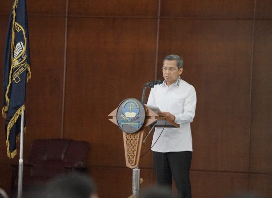Wakajatisu Bahas Peran Kejaksaan dalam Penegakan Hukum Perpajakan di Hadapan Mahasiswa UHN Medan