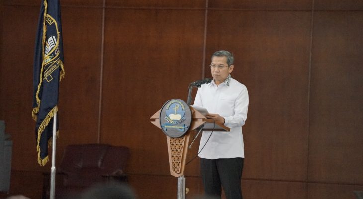 Wakajatisu Bahas Peran Kejaksaan dalam Penegakan Hukum Perpajakan di Hadapan Mahasiswa UHN Medan
