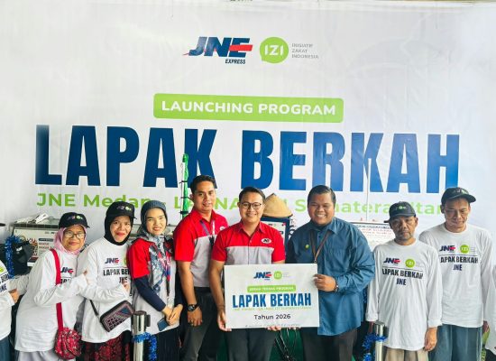 JNE dan IZI Kolaborasi Hadirkan Lapak Berkah, 10 Pedagang UMKM Terima Bantuan Pengembangan Usaha