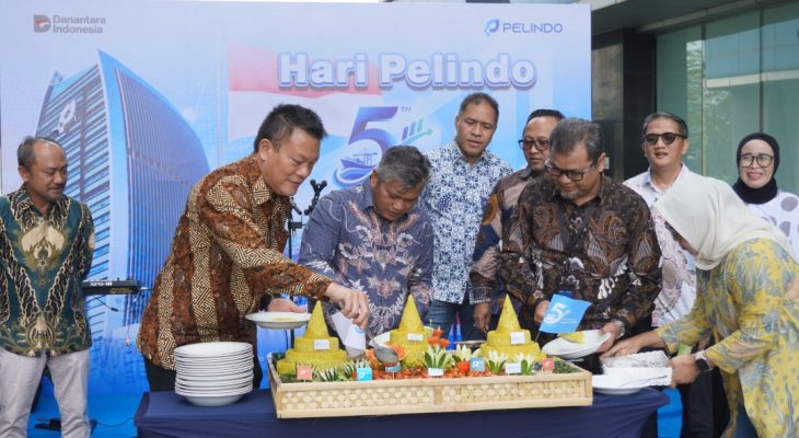Pelindo Regional 1 Potong Tumpeng Peringati Hari Pelindo ke-5