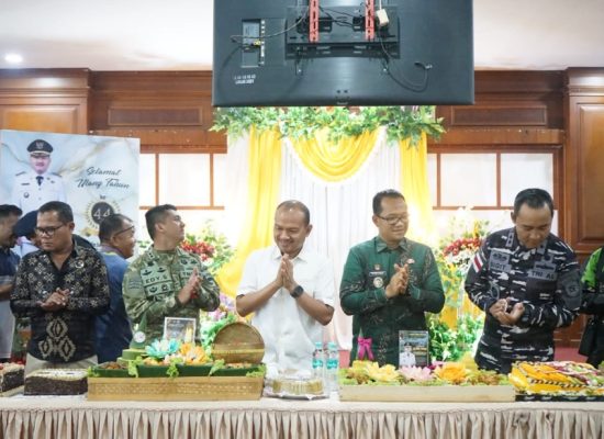 Wali Kota Tanjungbalai Mahyaruddin Salim Genap 44 Tahun, Forkopimda Beri Kejutan