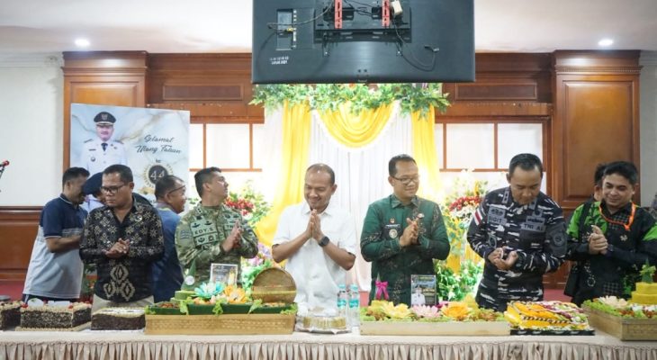 Wali Kota Tanjungbalai Mahyaruddin Salim Genap 44 Tahun, Forkopimda Beri Kejutan