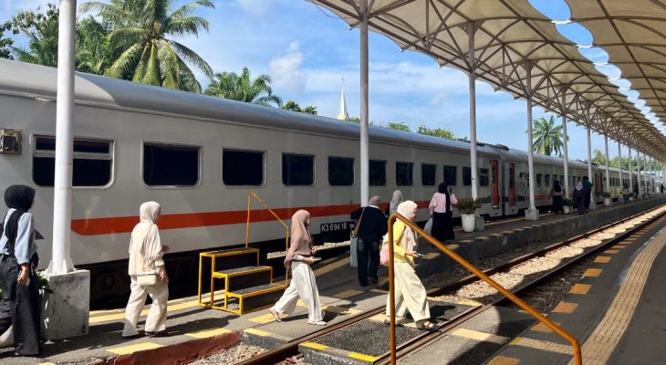Stasiun Bandar Tinggi, Simpul Strategis Penumpang dan Logistik Menuju Kuala Tanjung