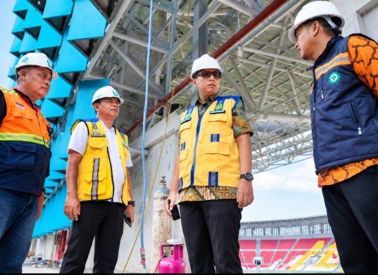 Kadis Perkim Jhon Ester Lase Dampingi Rico Waas Tinjau Penyelesaian Stadion Teladan