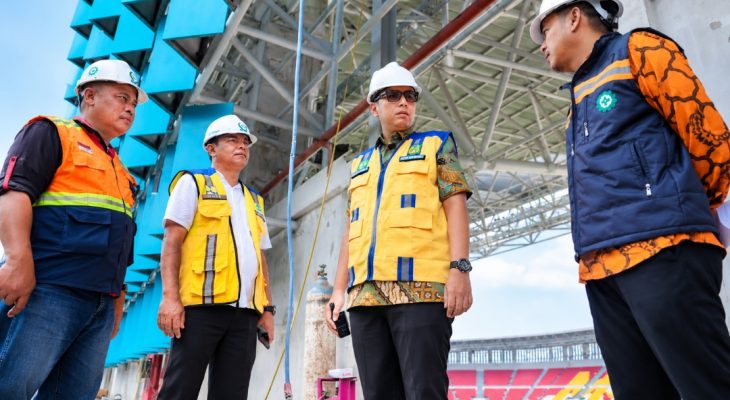 Kadis Perkim Jhon Ester Lase Dampingi Rico Waas Tinjau Penyelesaian Stadion Teladan