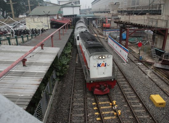KAI Divre I Sumut Pastikan Perjalanan Kereta Api Tetap Normal di Tengah Kabut Asap