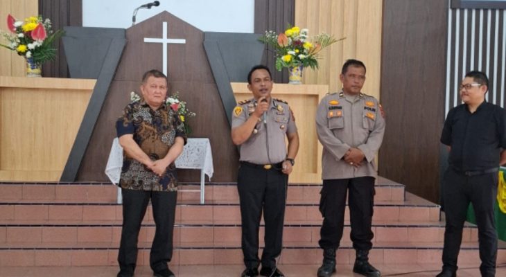 Minggu Kasih di GBKP Simpang Selayang, Kapolsek Medan Tuntungan Ajak Orang Tua Jauhkan Anak dari Narkoba