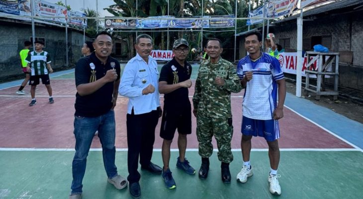 Peringati Sumpah Pemuda ke-98, Pemdes Tanjung Rejo Salurkan 10 Bola Voli untuk Generasi Muda