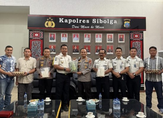 Perkuat Sinergi Antar-Aparat Penegak Hukum, Kalapas Sibolga Sambangi Polres