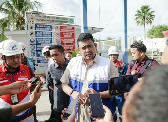 Jelang Nataru, Bobby Nasution Tinjau Fuel Terminal Gunungsitoli, Pastikan Distribusi BBM ke Kepulauan Nias